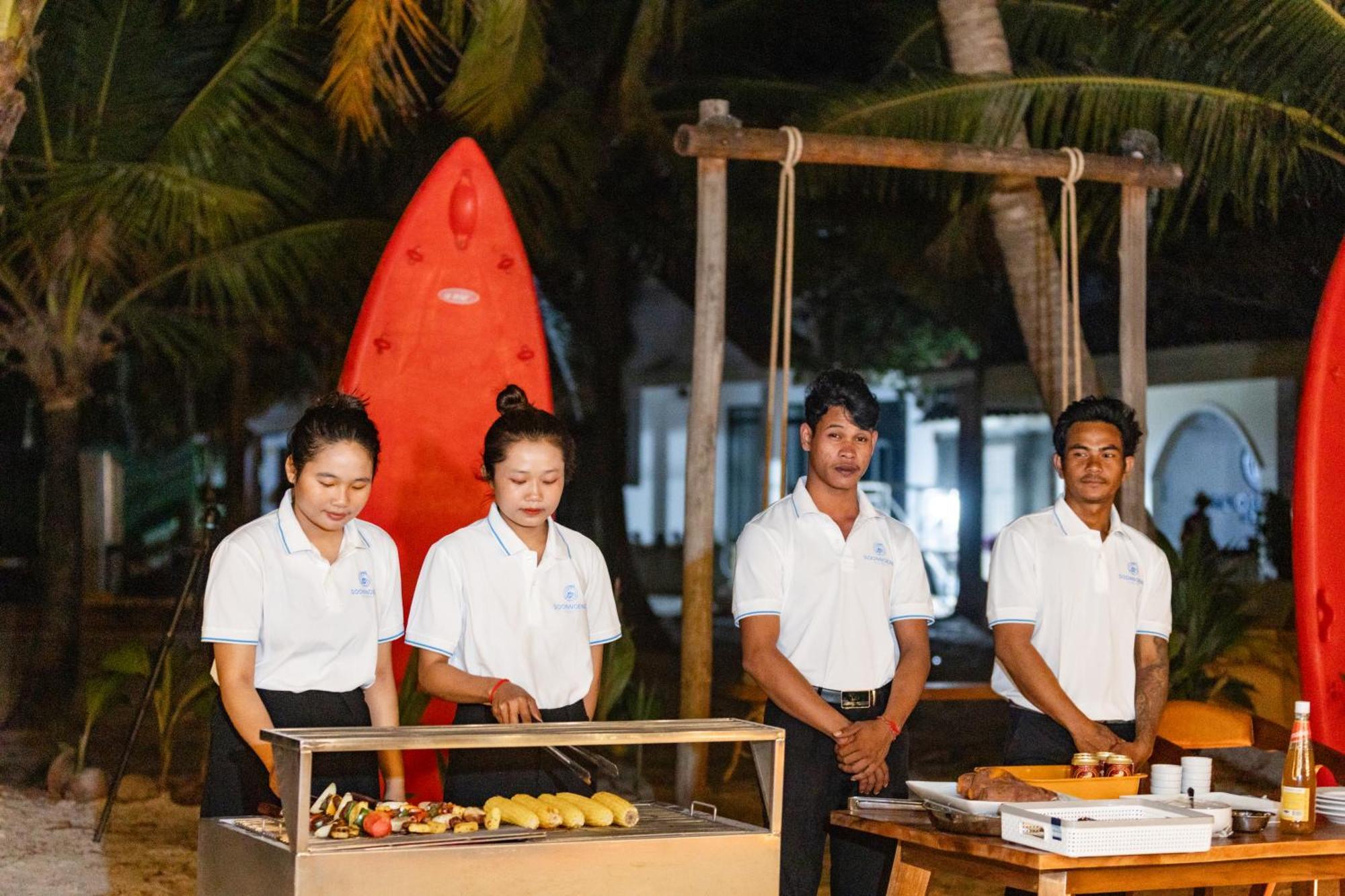 Soonnoeng Resort Koh Rong Sanloem Exterior photo